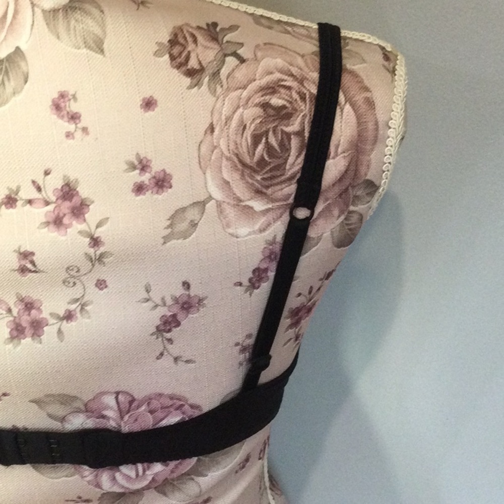 Vassarette Black T-Shirt Bra - Picture 8 of 12